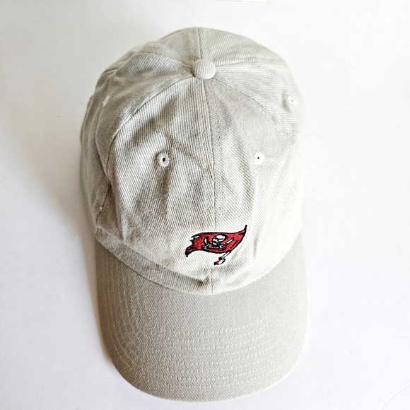 Vintage NFL Tampa Bay Bucs Hat Y2K Buccaneers Khaki Strapback Cotton Cap - Picture 6 of 13